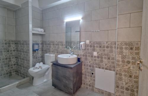 Platanitis Apartment | Epipleon Luxury Suites -101- Δωμάτιο 45τμ με βεράντα 30τμ μπροστά στη θάλασσα