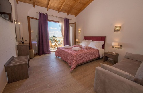 Erikousa Island House | Erikousa Palace Suite 16
