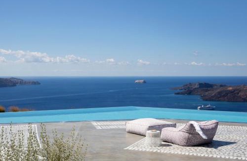 Fira Resort | Erosantorini Luxury Private Estate & Suites