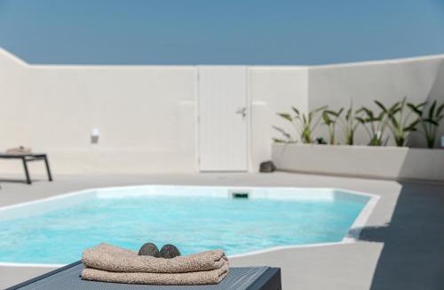 Kamari Villa | Escape View Villa with private pool by Caldera Houses