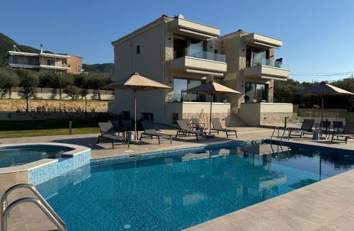 Paralia Vergas Apartment | EsthiSea Suites Kalamata