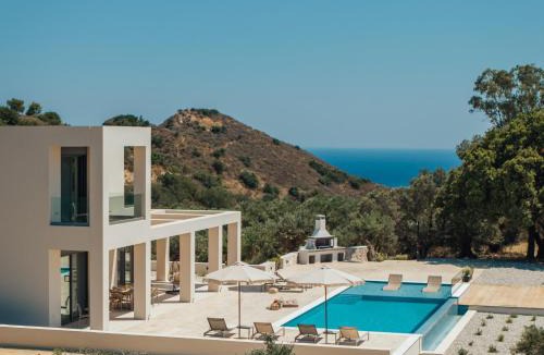 Argassi Villa | Euphoria Hill Luxury 3BR Villa with Private Pool & Sea View, By TK Premium Stays