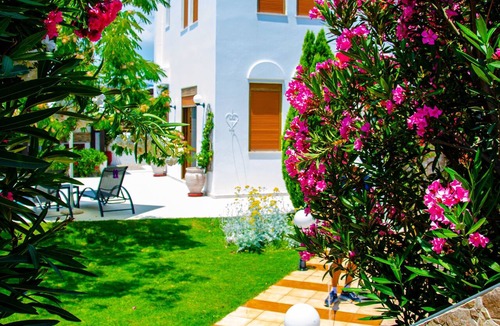 Gennadi Villa | Evilion Villa