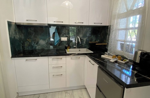 Nea Potidaia Apartment | Exclusive apartment right on the beach