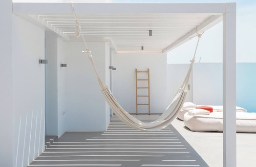 Santorini Apartment | Exclusive dual-suite unit with private infinity pools at Santorini Heights