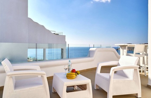 Elia Villa | Exquisite Mykonos Villa Emerald | 3 Bedrooms | Magnificent Sea Views