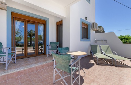 Agia Galini Apartment | Family Beachfront Apartment with Sea View in Agia Galini, Crete