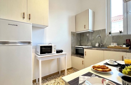 Poros Apartment | Family & Friends Studio with balcony/Near to Sea