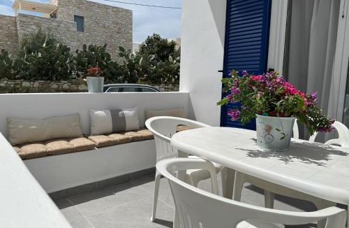 Logaras Apartment | Family House near Logaras beach