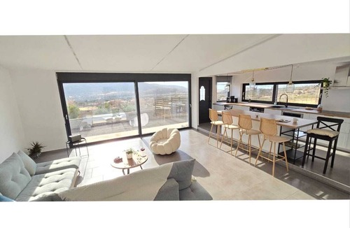 Saronikos House | Fantastic sunset 20 minutes from the airport and 10 minutes from the beach!