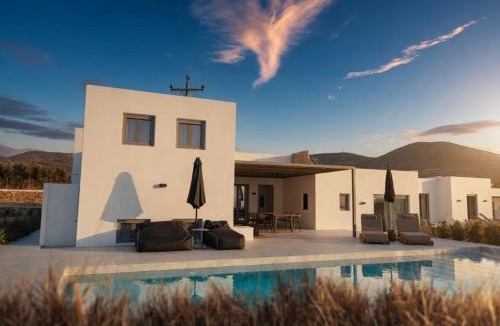 Paros Villa | Faragas Hill Oasis Villa