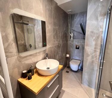 Foinikounta Apartment | Fays luxury apartments by the sea