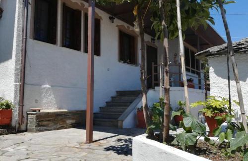 Keramidi House | Feel at Home