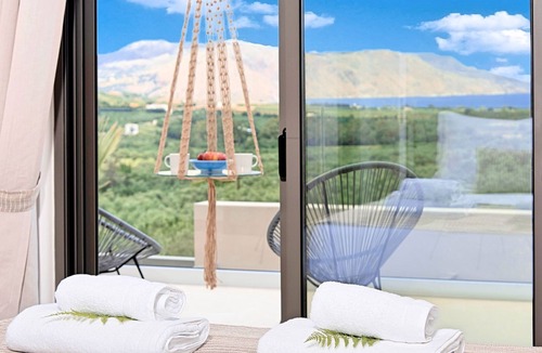 Filaki House | Ferienvilla "Minaos Grand" mit privatem Pool by Interhome