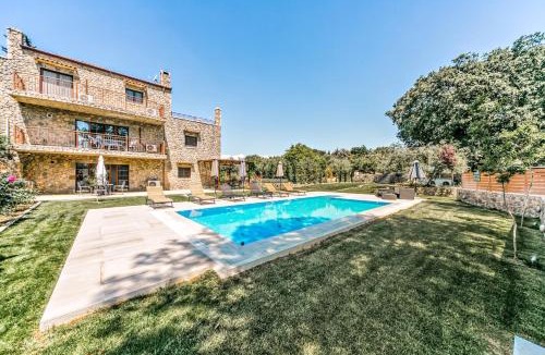 Gouvia Villa | Filia Stone Villa
