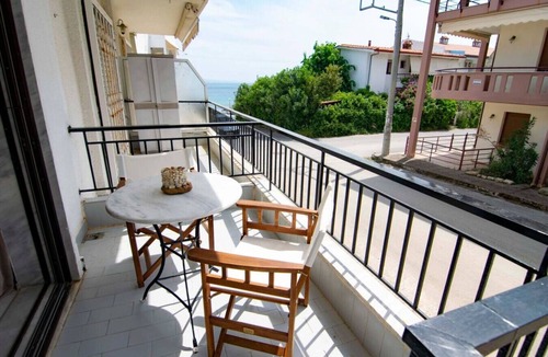 Nea Potidaia Apartment | Filrose Sea View Apartment by RentalsPro