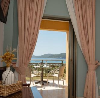 Pylos-Nestoras Apartment | Finiki Plaza