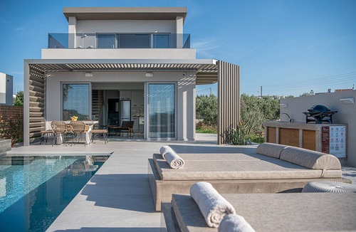 Tavronitis Villa | Fivi Villa, with Heated Pool & SeaViews