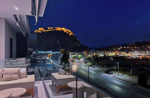 Nafplion City Centre Apartment | FOS Luxury Apartment with View of Nafplio