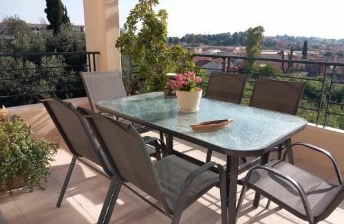 Alepou Apartment | Fox's Sunshine