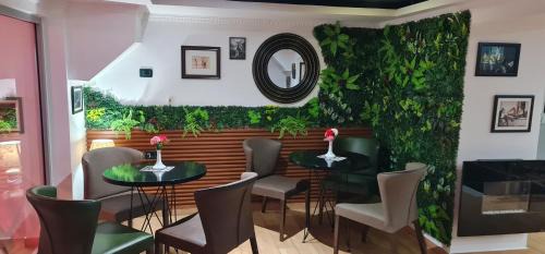 Permet House | Funky Boutique Hotel & Adventures