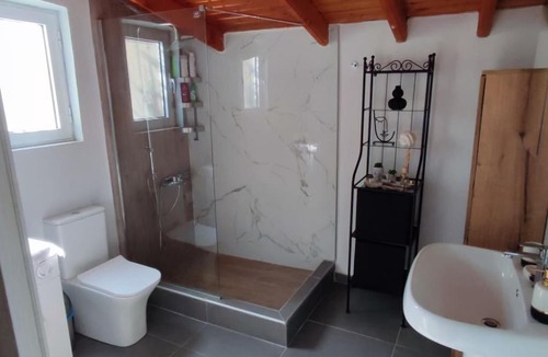 Midea House | garden house nafplio
