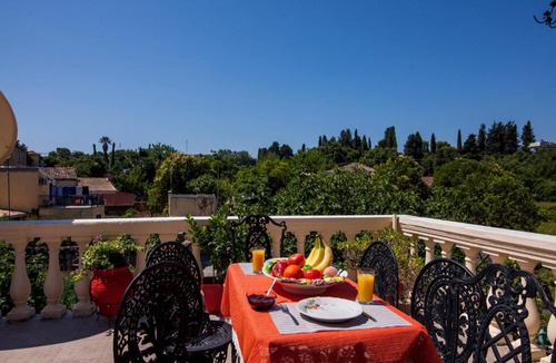 Corfu Town Villa | Garitsa De Lux