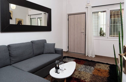Kerameikos Apartment | Gazi Apartment with Breakfast