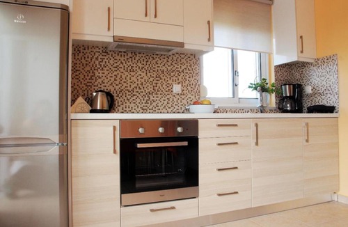 Pyrgos Psilonerou Apartment | Georgia Apartments