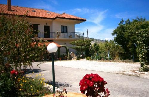 Igoumenitsa Bed & Breakfast | Georgia's Little Village