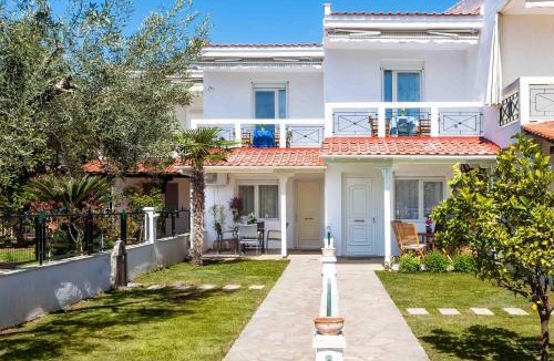 Gerakini House | Gerakini Sunshine Holiday Homes