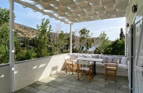 Steniai House | Gialia Beach House with BBQ, 50m from the Sea
