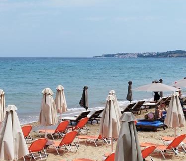 Kompi House | Giannis House 2 minutes walk to the beach Peroulia