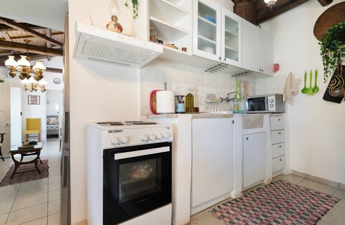 Aigialeia House | Giannis Mountain House Country Retreat with Mountain View and Private Yard