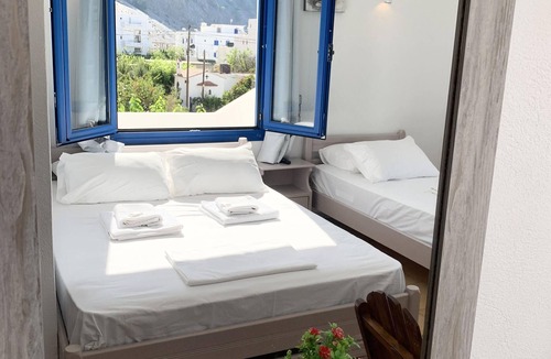 Khora Sfakion Hotel | Giannis Rooms