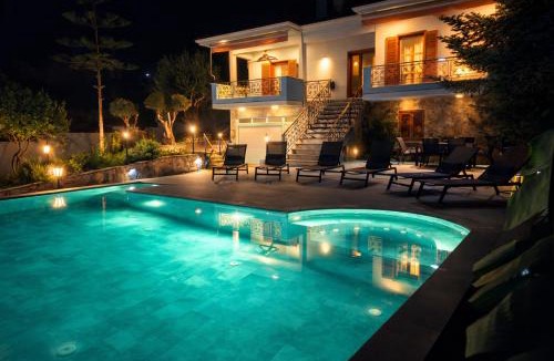 Nikiana House | Giomani Villa-Private Pool-Walk to the Sea