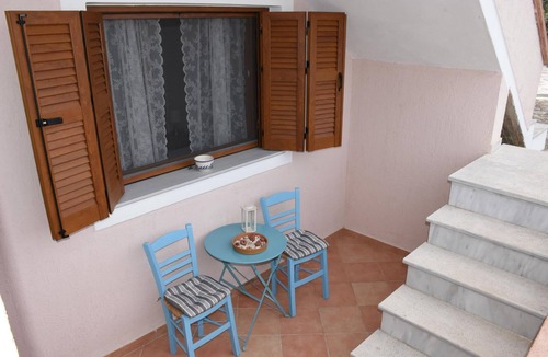 Sourpi Apartment | Goddess Artemis Apartment