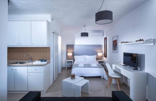 Kokkini Chani Hotel | Golden Grain Beachfront Suites