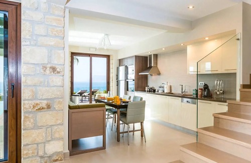 Kissamos Villa | Gorgeous Modern Villa with heated pool in Kissamos