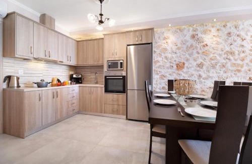 Tsoukaladhes Villa | Goudis Suite Iro