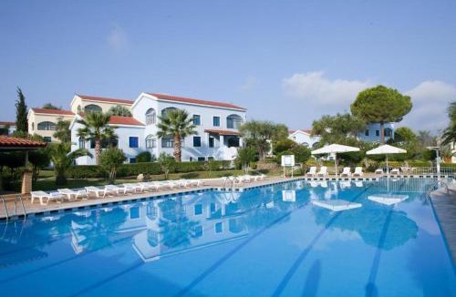 Gouvia House | Govino Bay bliss - shared pool
