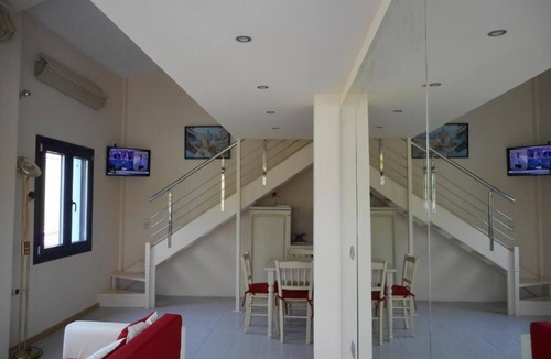 Tzavros Apartment | Govino Bay - Luxury Suite