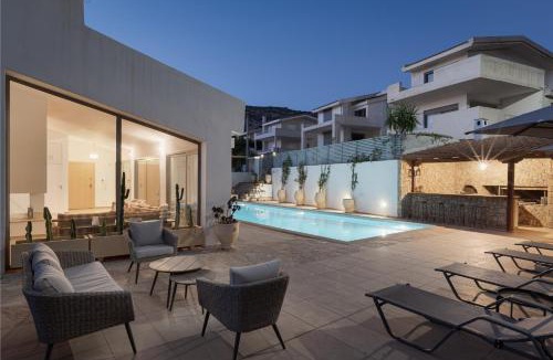 Palaia Fokaia Villa | Grand Apollon Villa