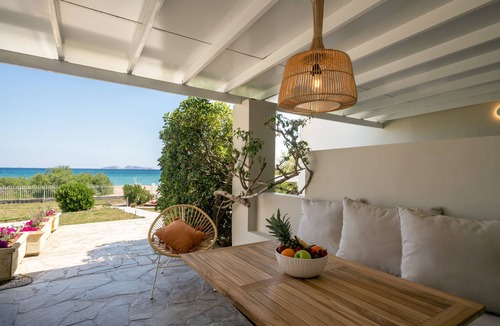 Kilada House | Grand Bleu Anastazia