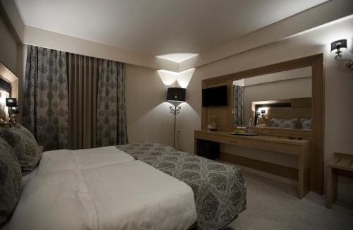Kastraki Hotel | Grand Meteora Hotel