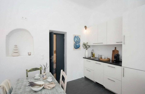 Emporio Apartment | Grand Village Stay for Seven