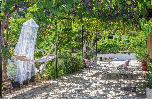 Antipernoi House | Green Yard Gem - Family Getaway in Sidari, Corfu