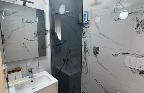 Shkoder County House | Guesthouse Bjeshket E Arta