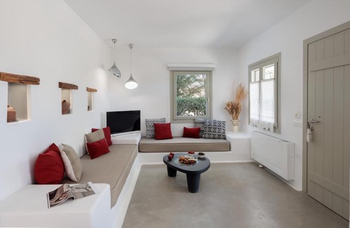 Naxos Apartment | Halcyon Suites and Villas Naxos