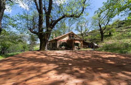 Agía Eiríni House | Hani Kastania - Chania retreat for families and groups for holidays and workshops